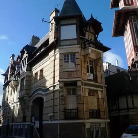 Côté Trouville, Hyper Centre, 30mètres De La Plage, 40m2, Balneo *